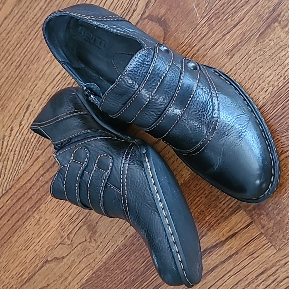 Born Black Leather Ankle Zip Rounded Toe Heeled Booties Women's Size 9.5 - Picture 4 of 15